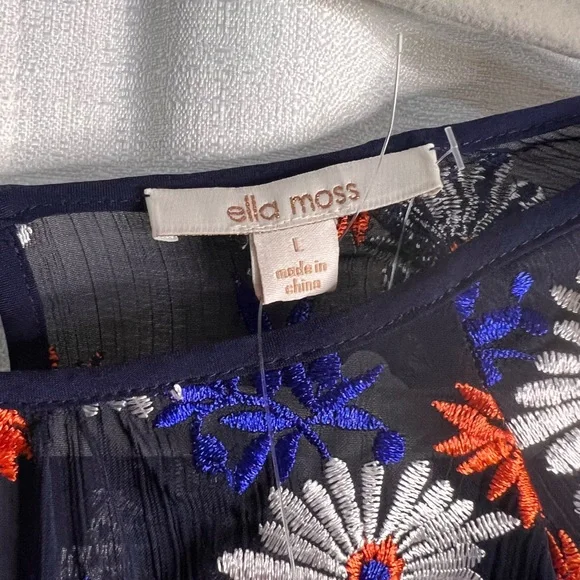 Anthropologie x Ella Moss Daisy Embroidered Top - Picture 6 of 8